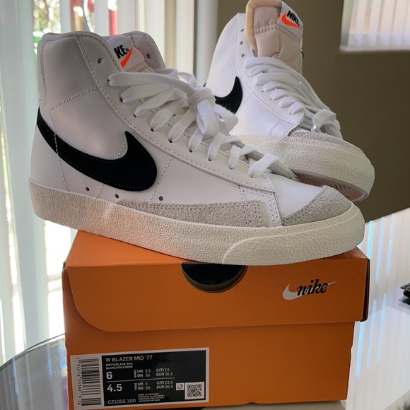 Nike Shoes - Nike Blazer Mid ‘77 Vintage